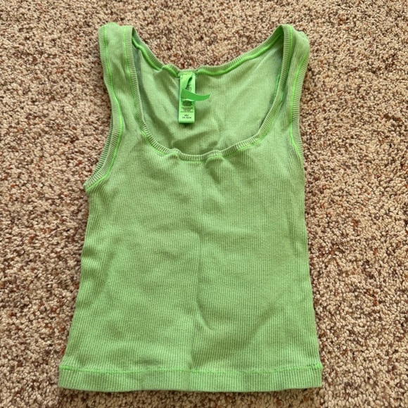 SKIMS Green Ribbed Tank - Picture 2 of 4